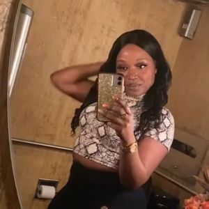 Meet your Posher, Desiree